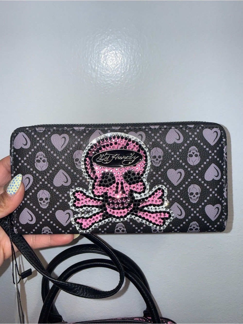Ed Hardy Black & Pink Skull Satchel with Chain & Studded with matching wallet - Picture 9 of 14